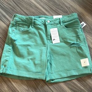 Mid-Rise 5” Seam Shorts